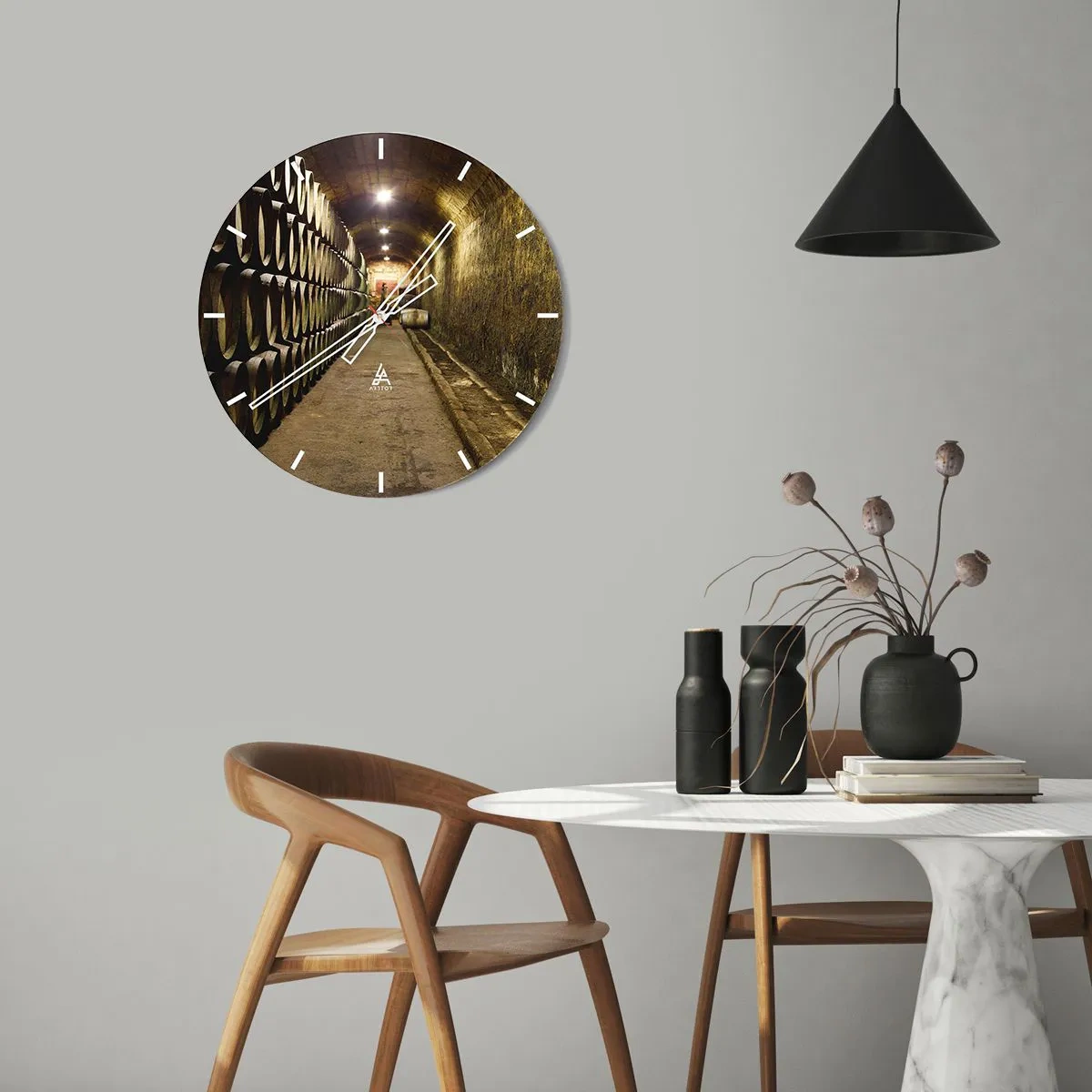 Väggklocka - Klocka på glas - Det är bra att kunna ligga - 30x30 cm