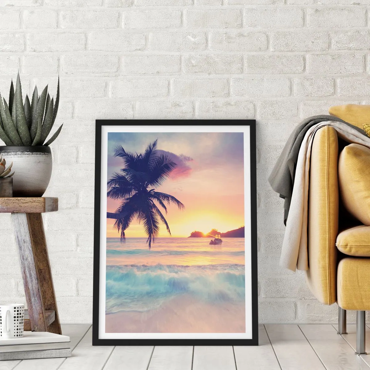 Affisch i svart ram - Palmträd på stranden under solnedgången - 50x70cm - En kväll i viken - Modern väggdekoration för vardagsrum och sovrum ARTTOR