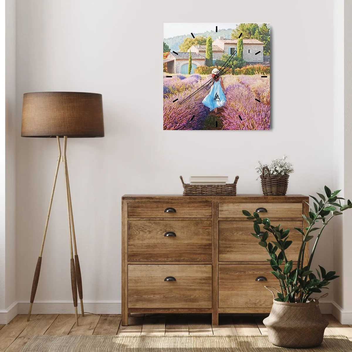 Väggklocka - Klocka på glas - Lavendelflicka - 40x40 cm