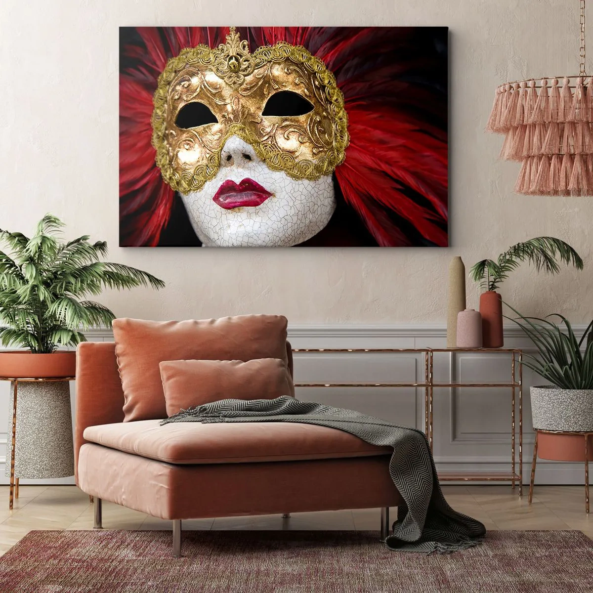 Canvastavla - Bild på duk - Guldfärgad venetiansk mask med röda fjädrar - 70x50cm - Ett löfte om karnevaläventyr - Modern väggdekoration för vardagsrum och sovrum ARTTOR