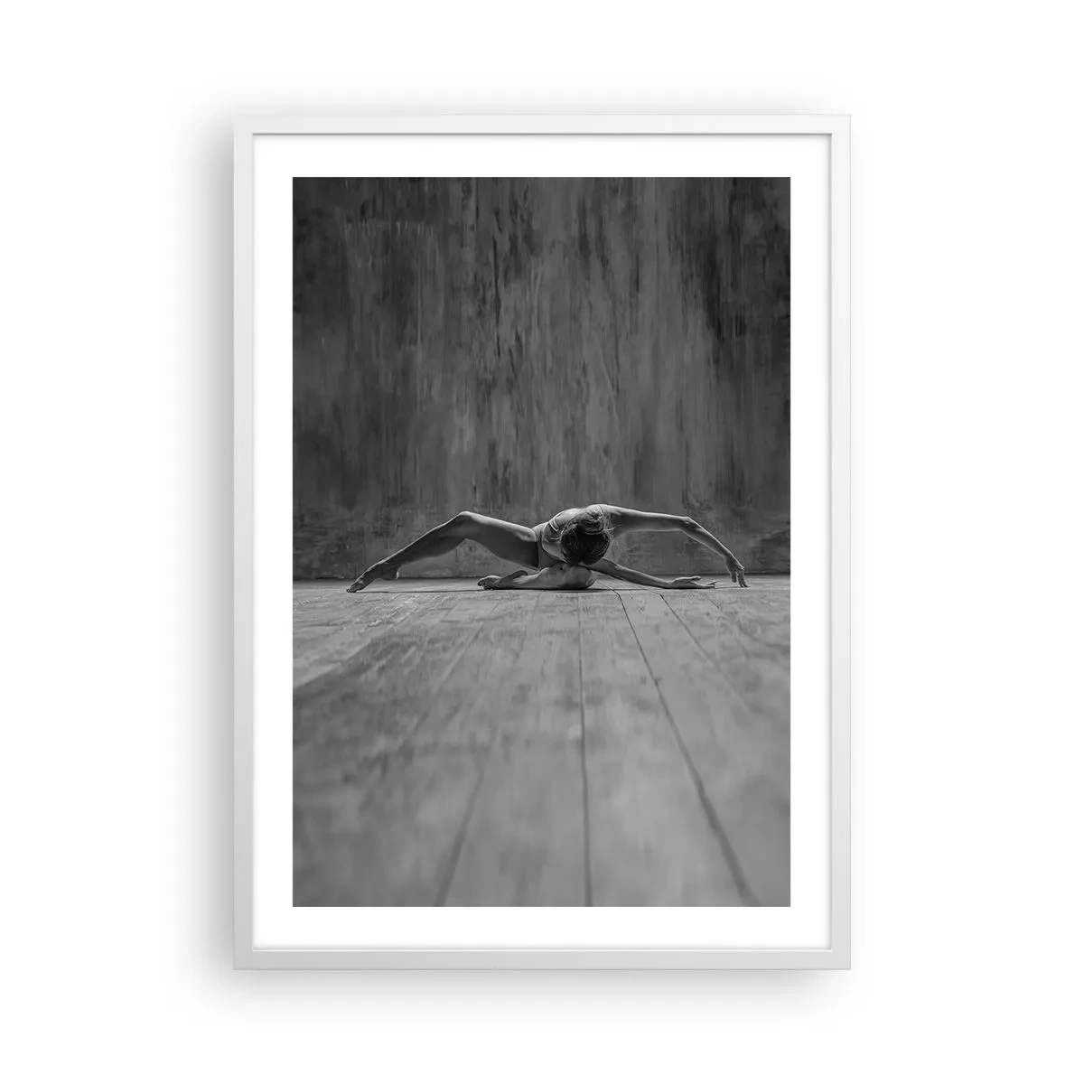 Affisch i vit ram - Upphittad symmetri - 50x70 cm