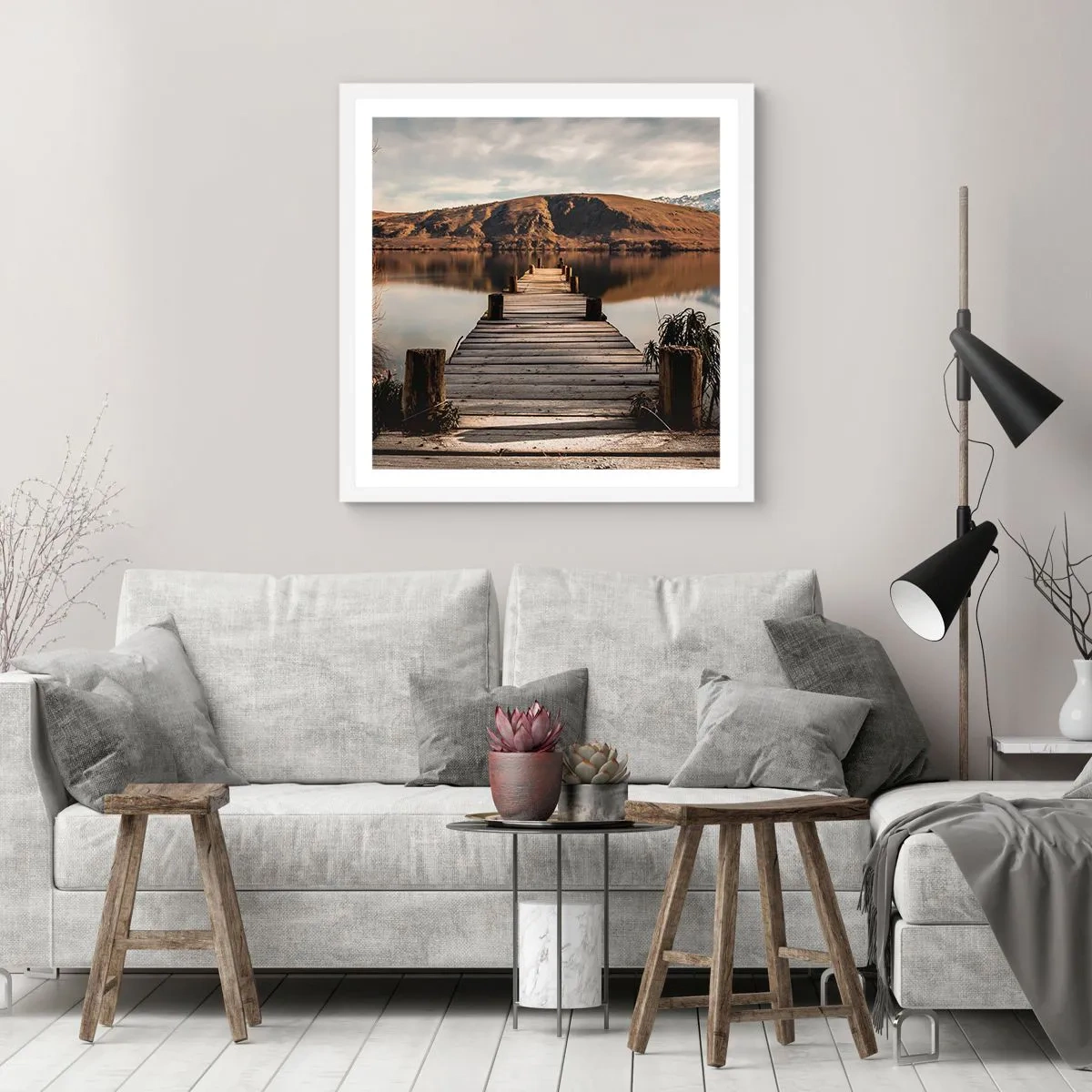 Affisch i vit ram - Ett landskap i tystnad - 30x30 cm