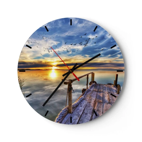 Väggklocka - Klocka på glas - Träbrygga över sjön vid solnedgången - 30x30cm - Vinden lägger sig - Modern väggdekoration för vardagsrum, kök och sovrum ARTTOR