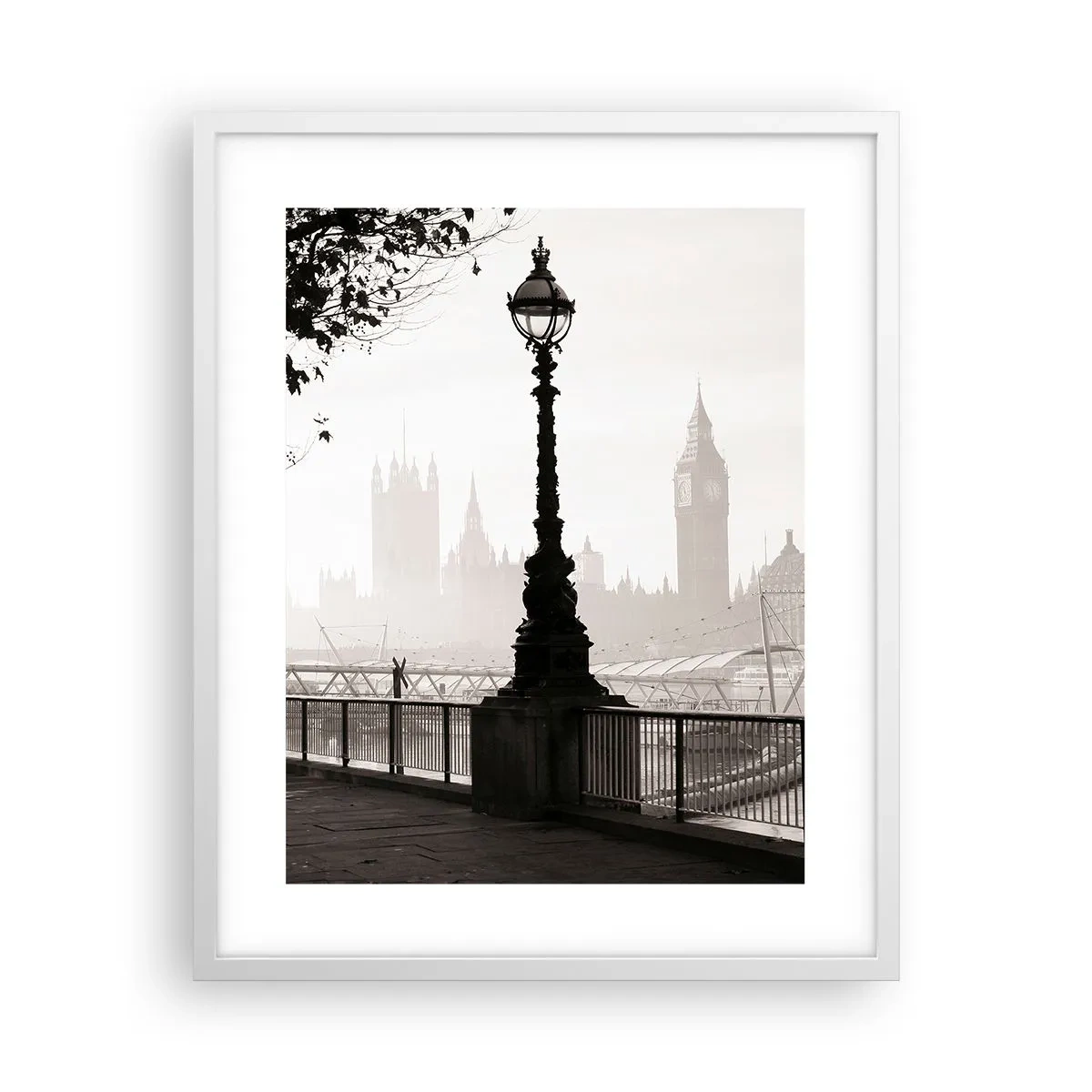 Affisch i vit ram - Morgon i London - 40x50 cm
