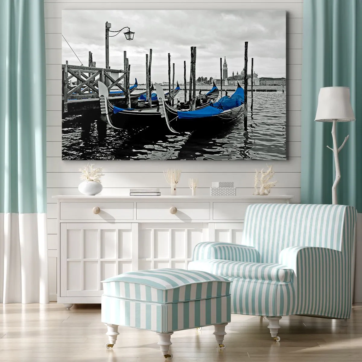 Canvastavla - Bild på duk - Gondoler i Venedig med blå lock - 70x50cm - Fundersamt Venedig - Modern väggdekoration för vardagsrum och sovrum ARTTOR