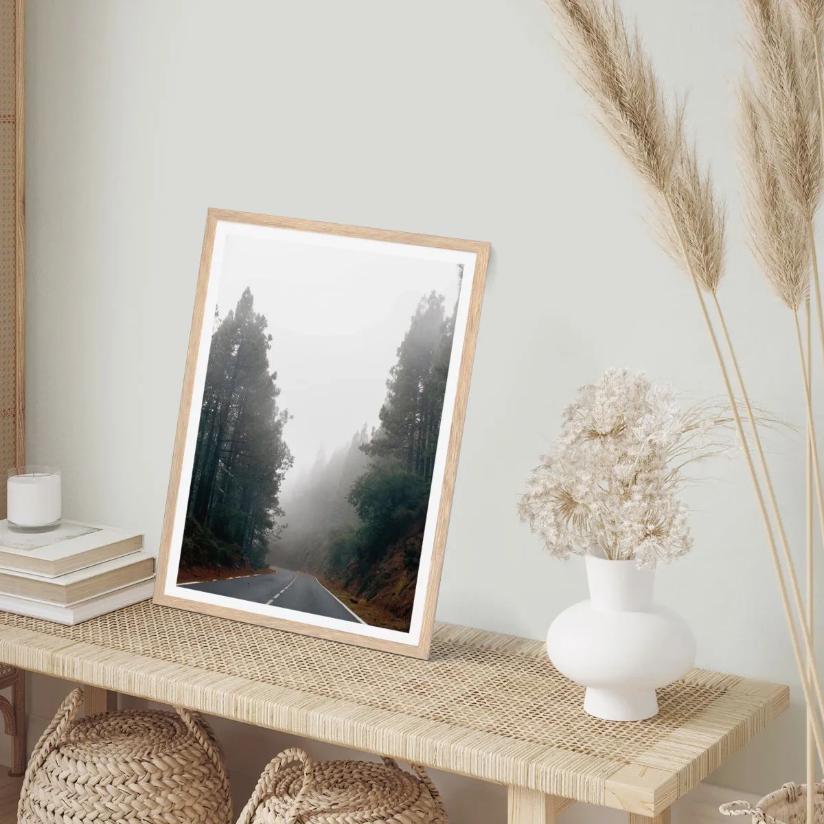 Affisch i ram av ljusek - Magiska skogens berättelse - 30x40 cm