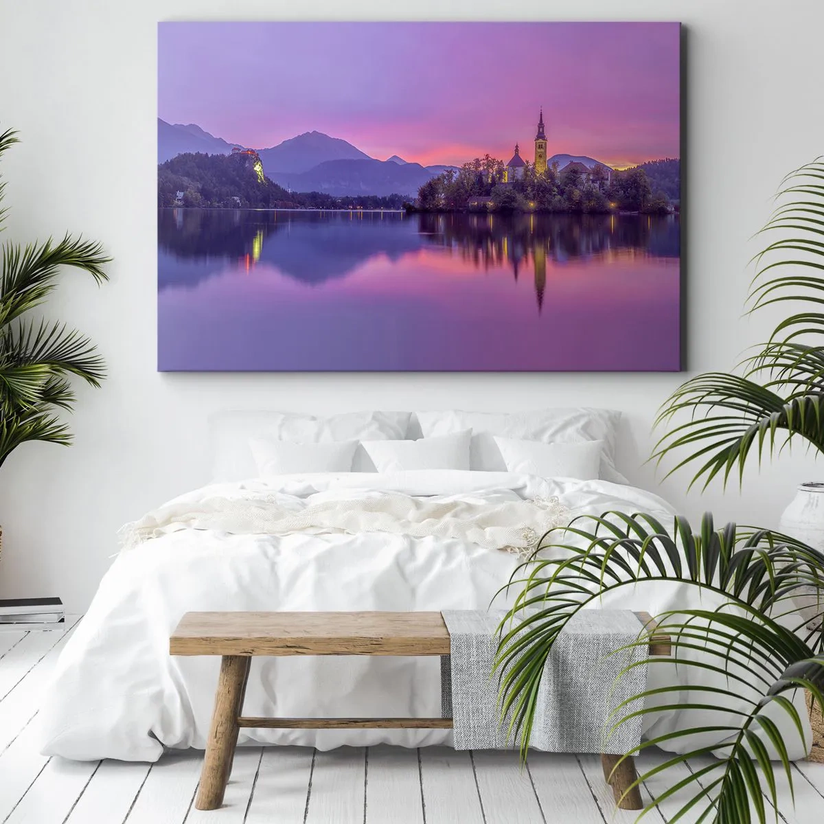 Canvastavla - Bild på duk - Sjö med en ö och en kyrka vid solnedgången - 70x50cm - Sagoön i solnedgången  - Modern väggdekoration för vardagsrum och sovrum ARTTOR