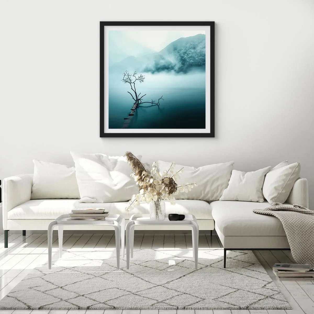 Affisch i svart ram - Ut ur vatten och dimma - 60x60 cm