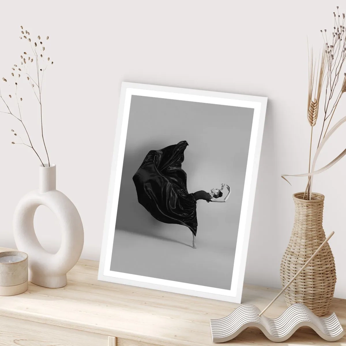Affisch i vit ram - Bevingad av musiken - 40x50 cm