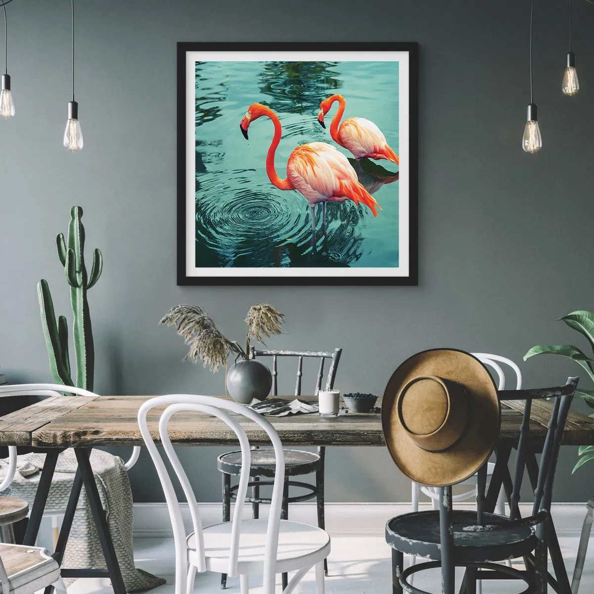 Affisch i svart ram - Nu är vi på modet - 40x40 cm