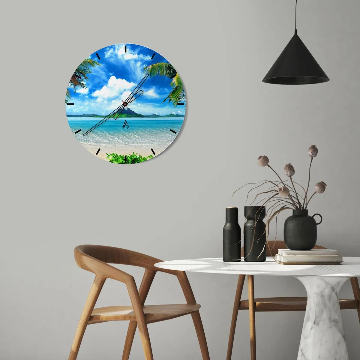 Väggklocka - Klocka på glas - En exotisk strand med palmer och azurblått hav - 30x30cm - Tropikens azur - Modern väggdekoration för vardagsrum, kök och sovrum ARTTOR