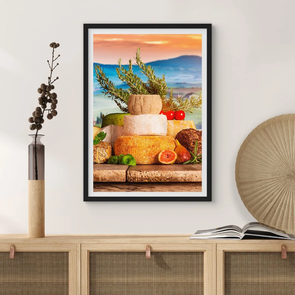 Affisch i svart ram - Rustik hög med ostar mot en landskapsbakgrund - 50x70cm - Italiensk livsglädje - Modern väggdekoration för vardagsrum och sovrum ARTTOR