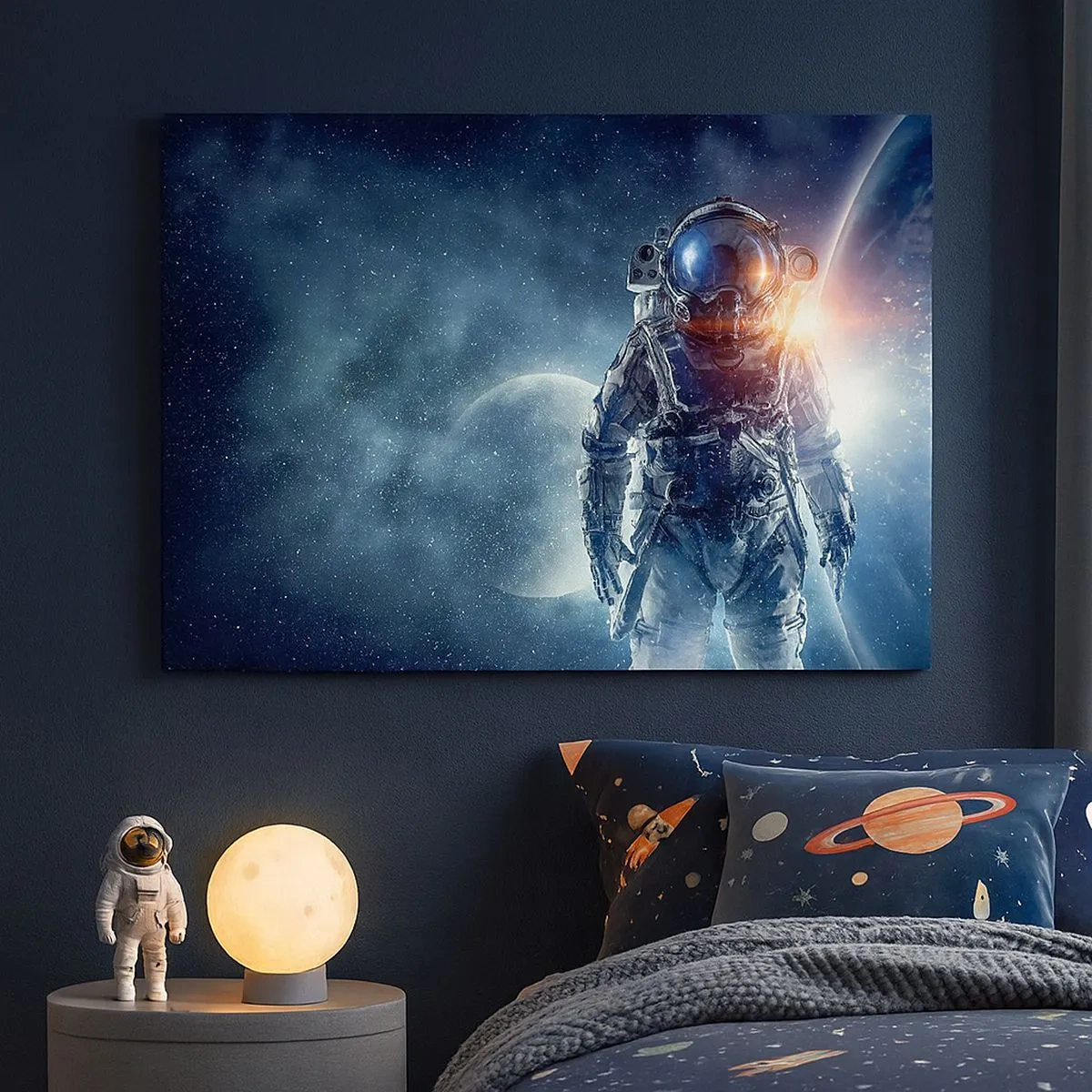 Canvastavla - Bild på duk - Astronaut mot bakgrund av rymden och planeten jorden - 70x50cm - Äventyr i rymden - Modern väggdekoration för vardagsrum och sovrum ARTTOR