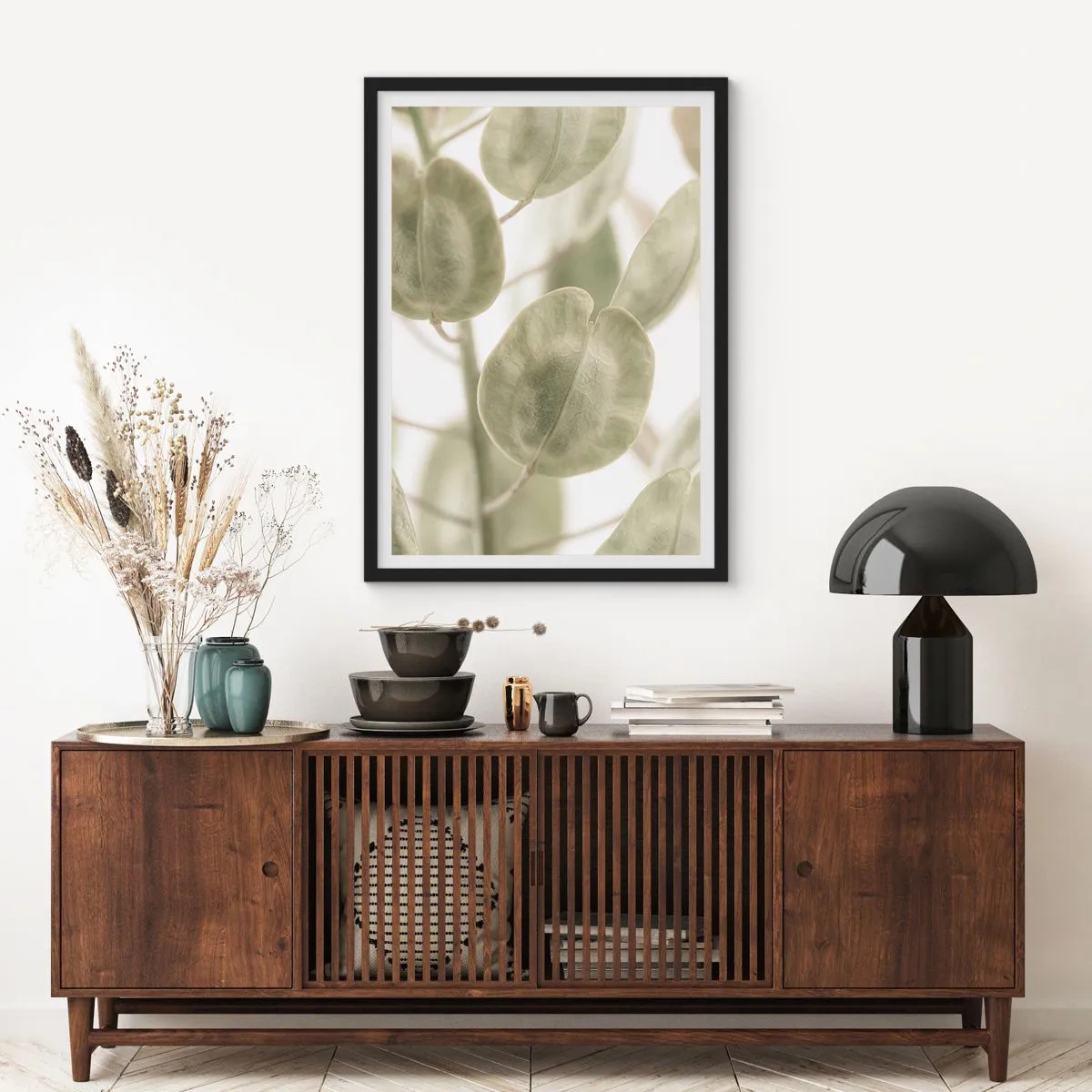 Affisch i svart ram - Närbild av gröna blad i naturligt ljus - 50x70cm - I början fanns det löv... - Modern väggdekoration för vardagsrum och sovrum ARTTOR