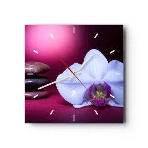 Väggklocka - Klocka på glas - En fräschhetsstudie i violett - 30x30 cm