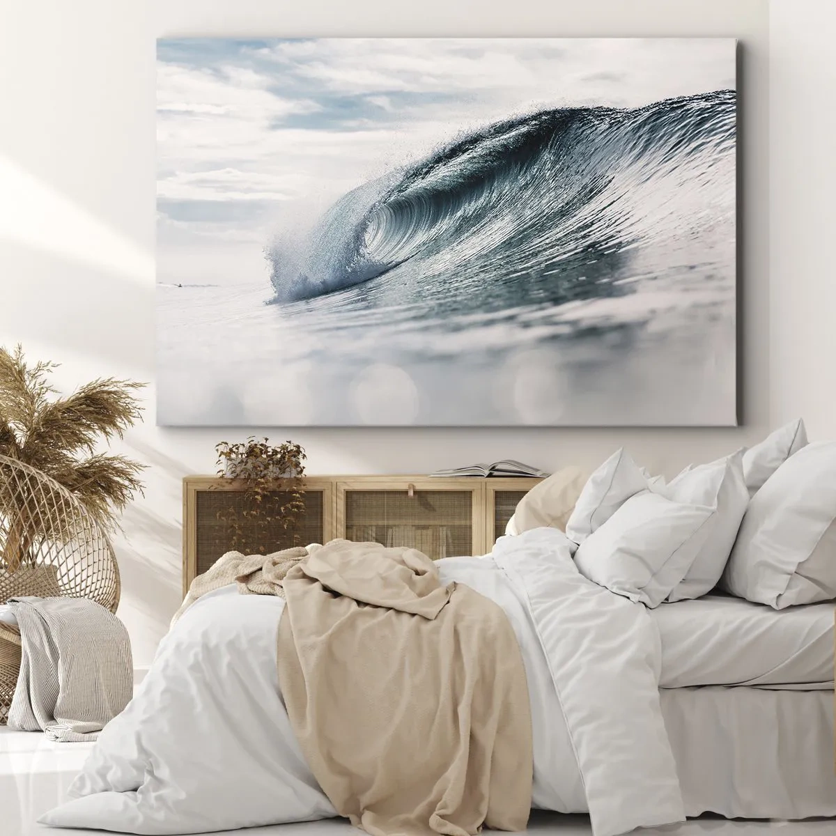 Canvastavla - Bild på duk - En havsvåg fångad i ett dynamiskt ögonblick mot himlen - 70x50cm - Vattentopp - Modern väggdekoration för vardagsrum och sovrum ARTTOR