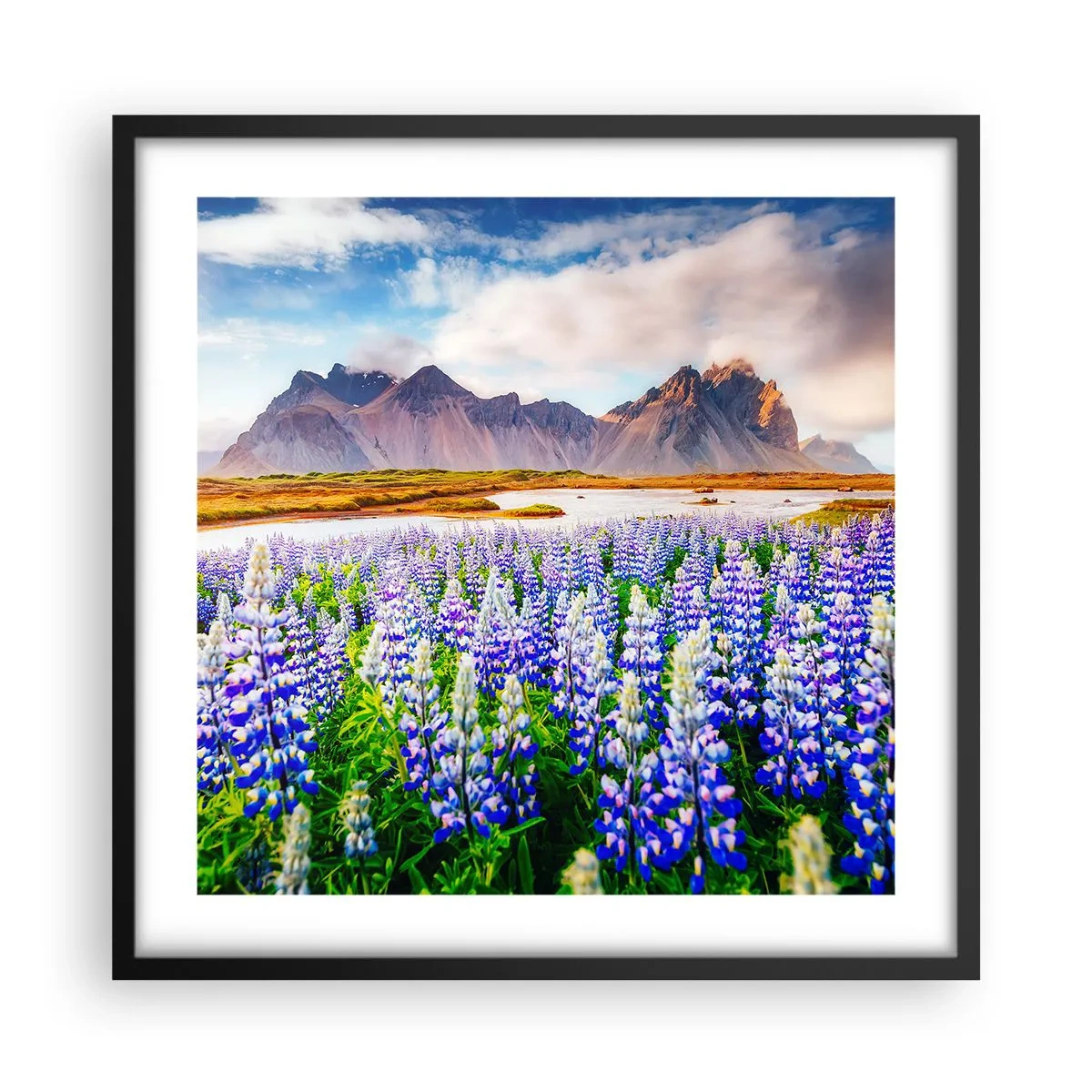 Affisch i svart ram - Styrka och stränghet bredvid mildhet - 50x50 cm