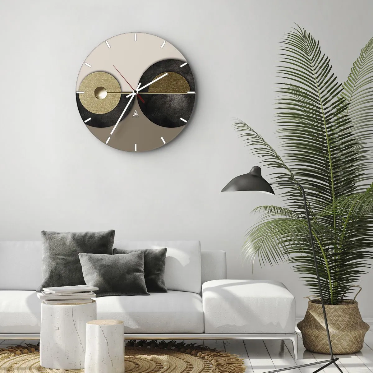 Väggklocka - Klocka på glas - Variationer runt en cirkel - 30x30 cm