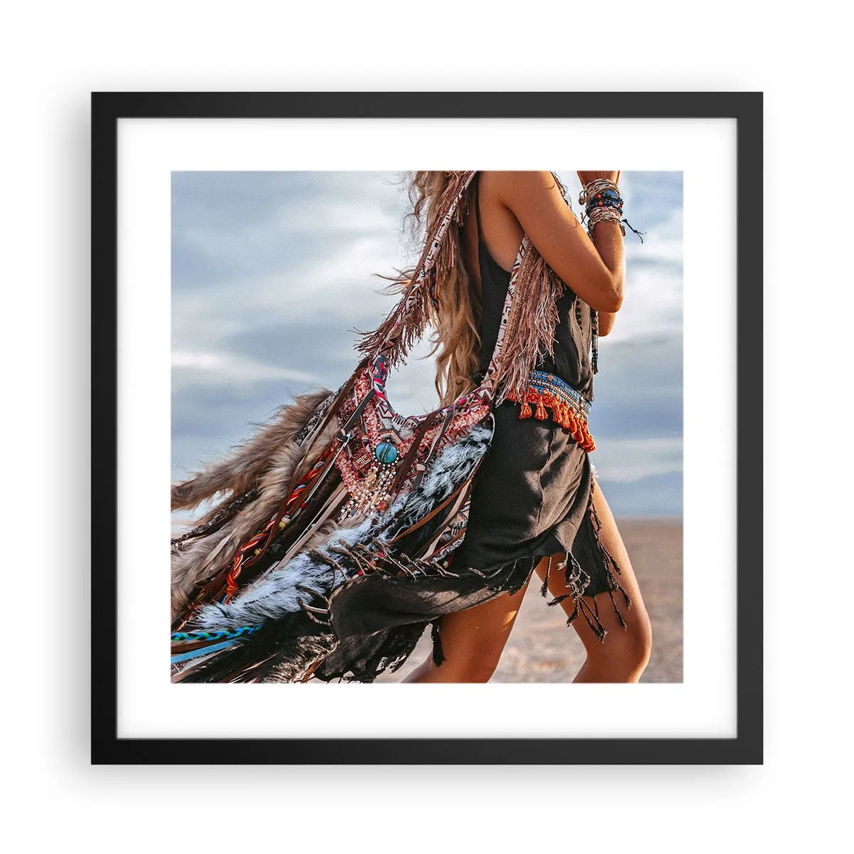 Affisch i svart ram - Shamanens flicka - 40x40 cm
