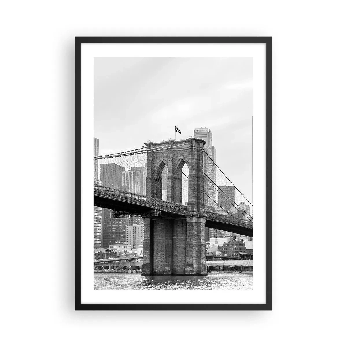Affisch i svart ram - Brooklynbron i monokrom - 50x70cm - New York stämning - Modern väggdekoration för vardagsrum och sovrum ARTTOR