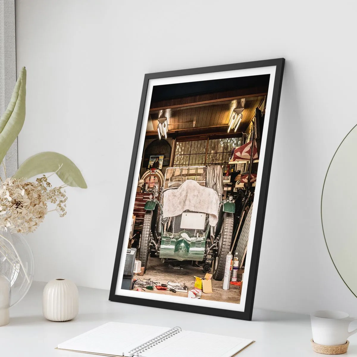 Affisch i svart ram - Tillbaka till det förflutna - 30x40 cm