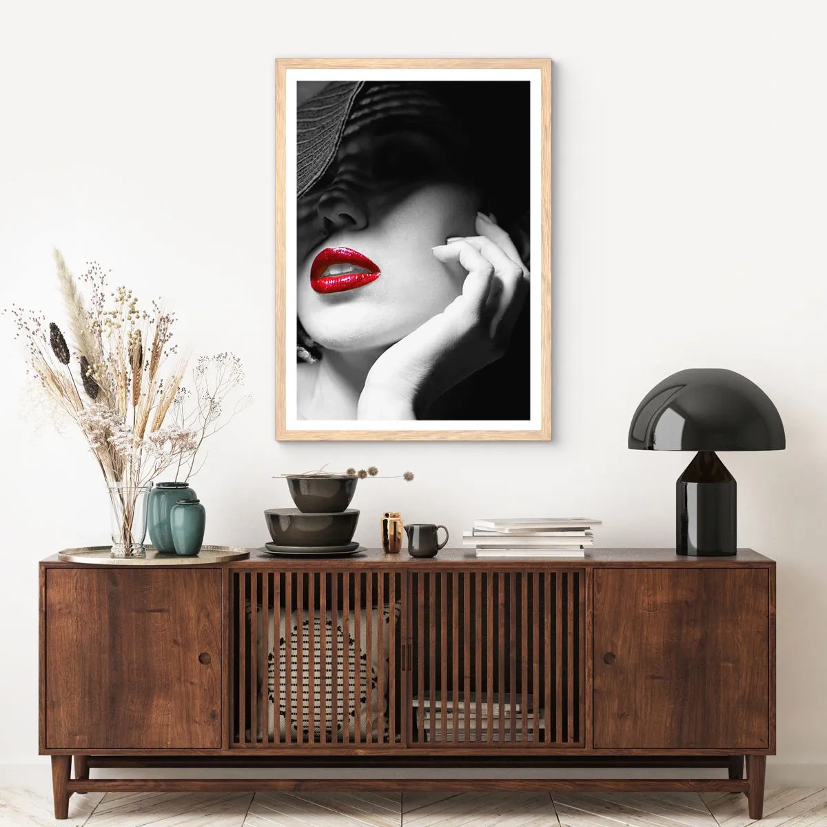 Affisch i ram av ljusek - En studie i scharlakansröd - 40x50 cm