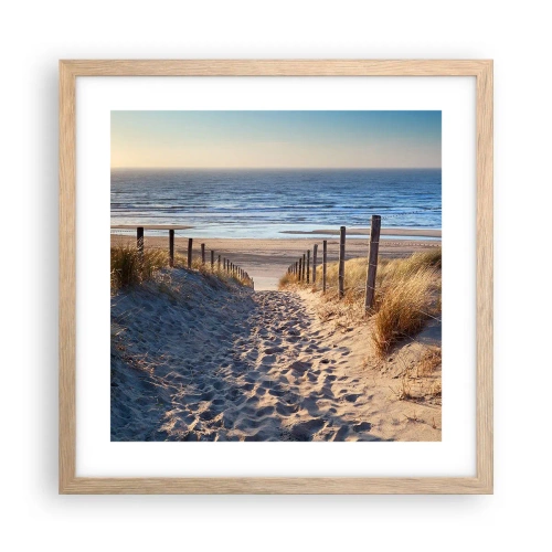 Affisch i ram av ljusek - Havets brus, fågelsång, tom strand bland träden - 40x40 cm
