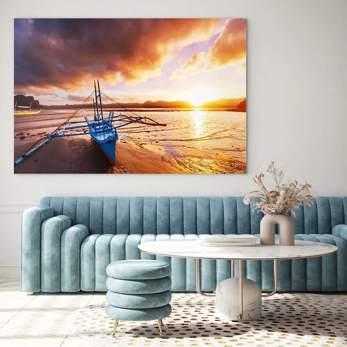 Glastavla - Bild på glas - Båt på stranden vid solnedgången med en dramatisk himmel - 70x50cm - Lägga sig på sanden efter hela dan - Modern väggdekoration för vardagsrum och sovrum ARTTOR