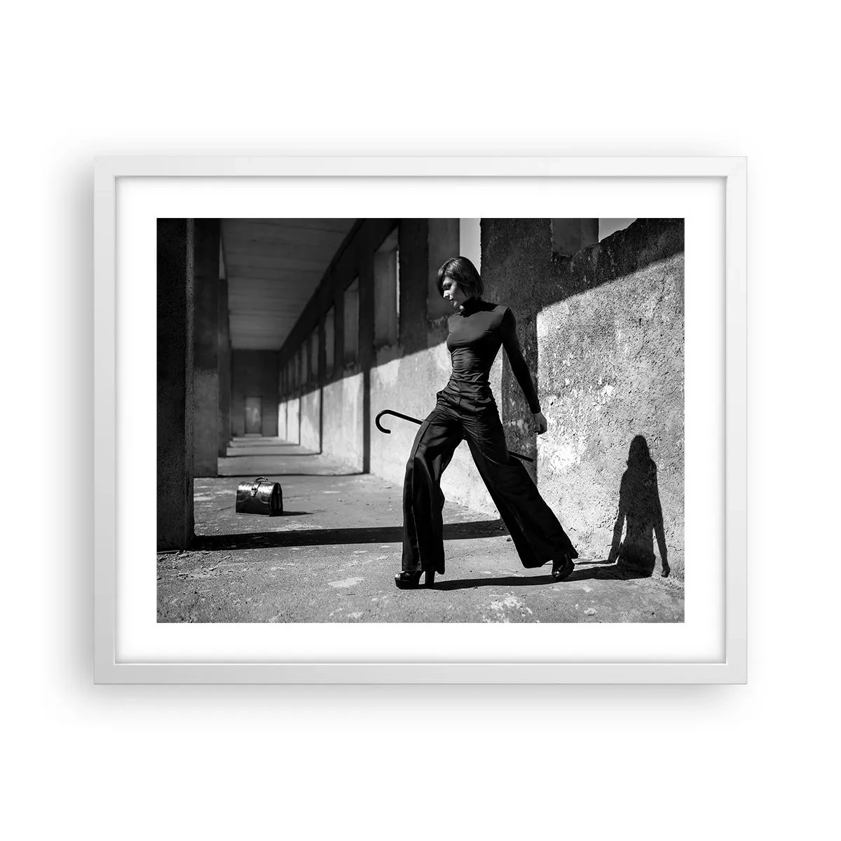 Affisch i vit ram -  Stadselegans - 50x40 cm