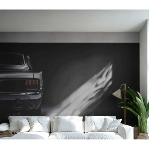 Fototapet Standard Eco - Ikonisk svart bil mot bakgrund av ett mörkt garage - 100x70cm - Klassisk charm - Modern väggdekoration för vardagsrum och sovrum ARTTOR