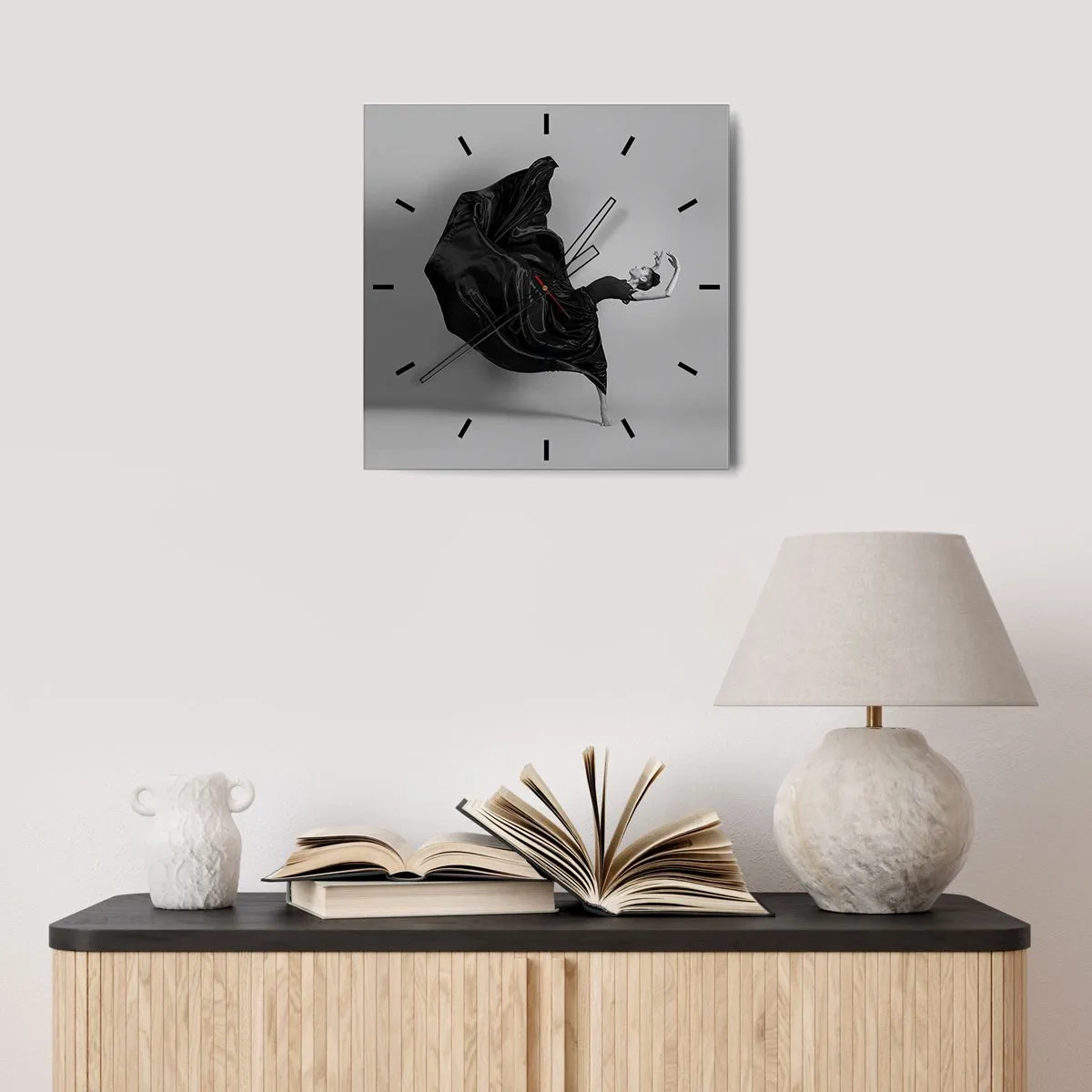 Väggklocka - Klocka på glas - Bevingad av musiken - 40x40 cm