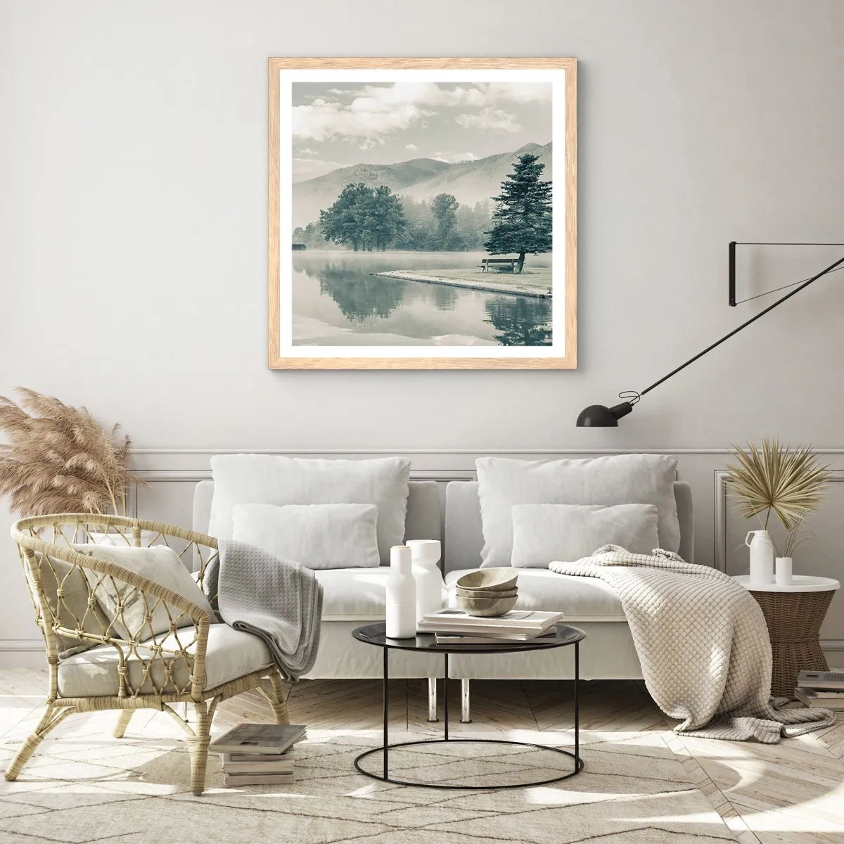 Affisch i ram av ljusek - Sjön sover fortfarande - 50x50 cm