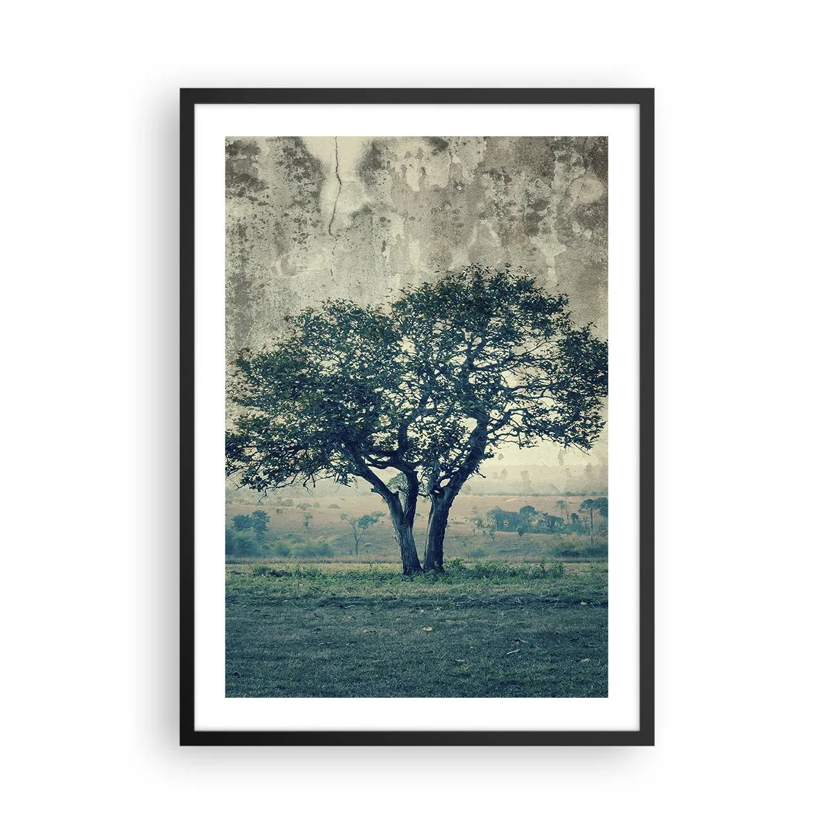 Affisch i svart ram - Ett ensamt träd i ett lantligt landskap - 50x70cm - Äppelträd på blå betesmark? - Modern väggdekoration för vardagsrum och sovrum ARTTOR