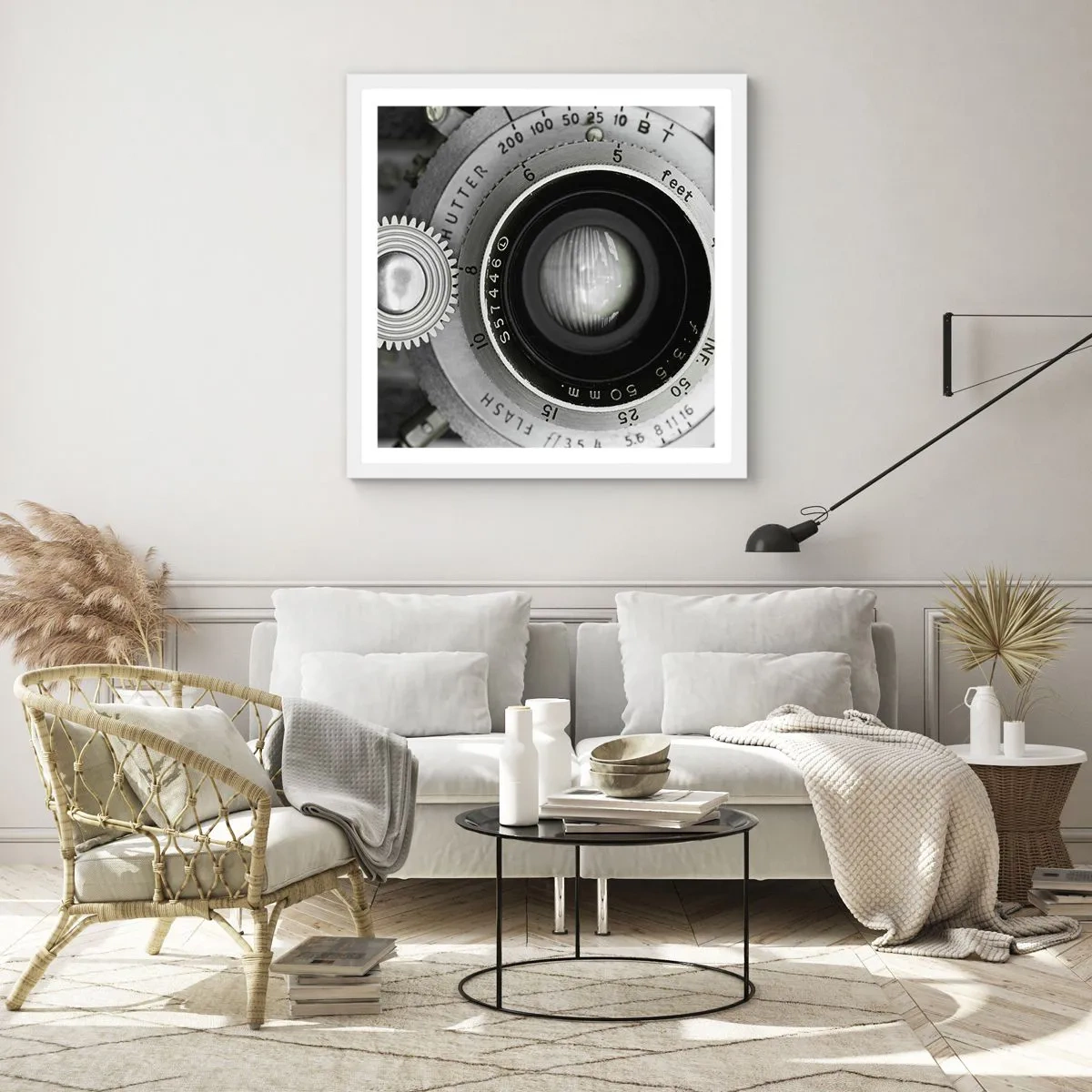 Affisch i vit ram - En berättelse om Hollywood - 60x60 cm