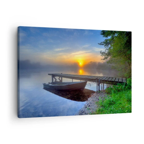 Canvastavla - Bild på duk - En sjöbrygga vid soluppgången med en båt vid stranden - 70x50cm - Det vanliga förvandlas till det magiska - Modern väggdekoration för vardagsrum och sovrum ARTTOR
