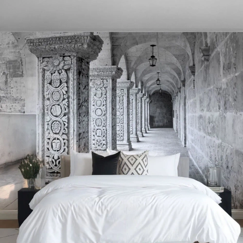 Fototapet Standard Eco - Stenpelare med ornament i en monokromatisk klostergång - 100x70cm - Och vart tar det vägen? - Modern väggdekoration för vardagsrum och sovrum ARTTOR