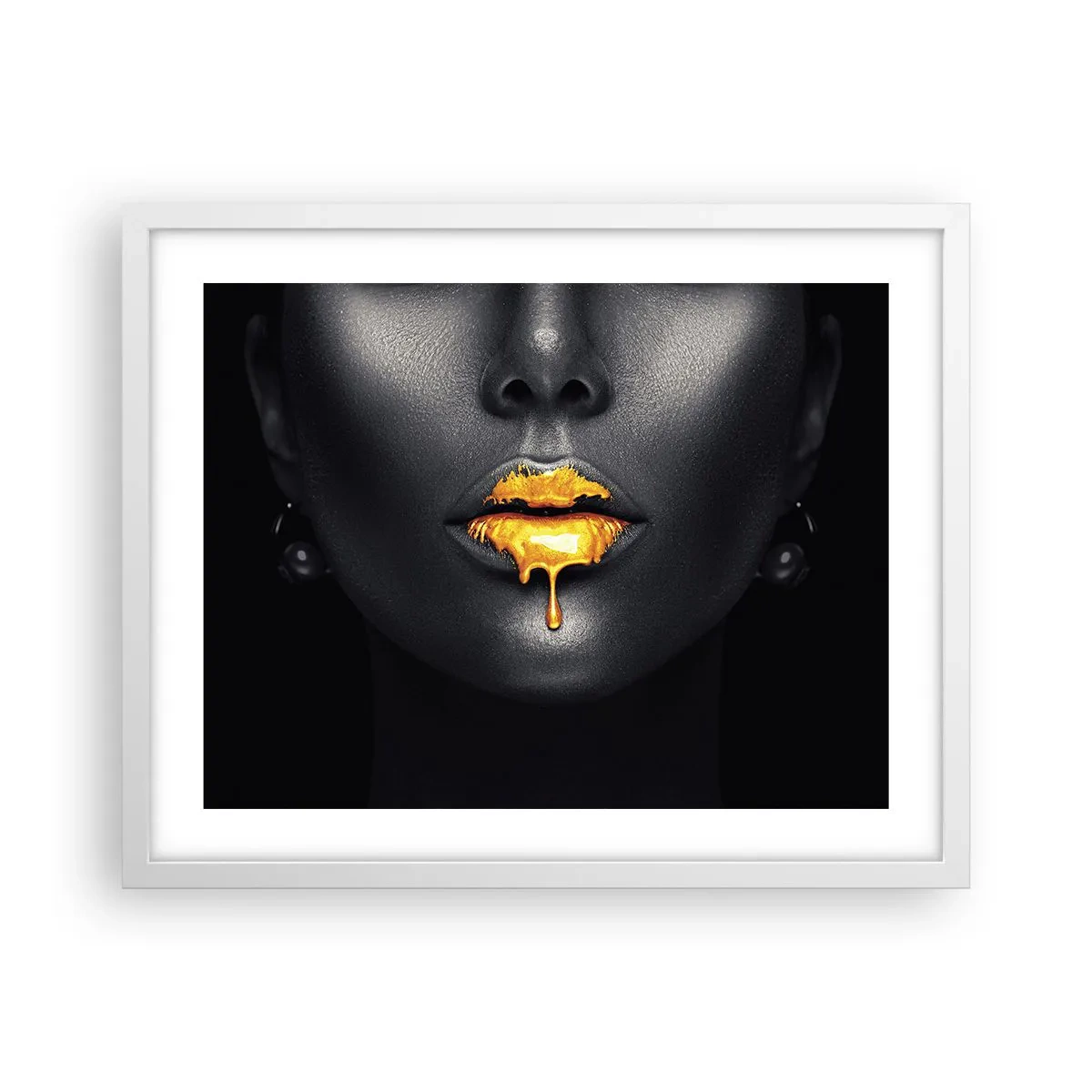 Affisch i vit ram - Guldmun - 50x40 cm