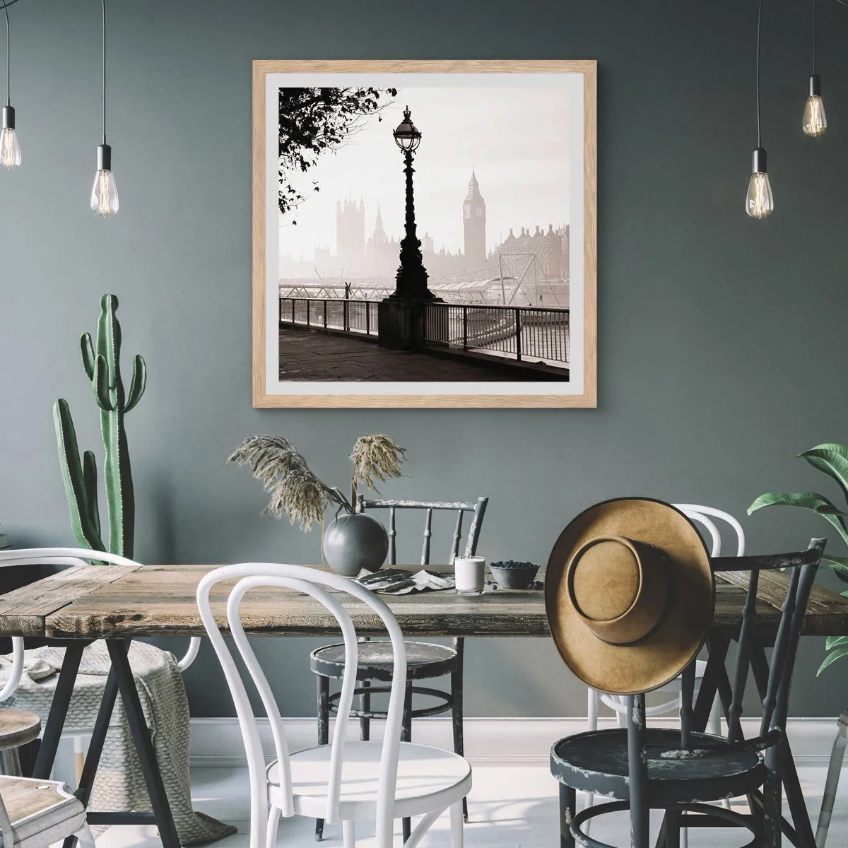 Affisch i ram av ljusek - Morgon i London - 60x60 cm