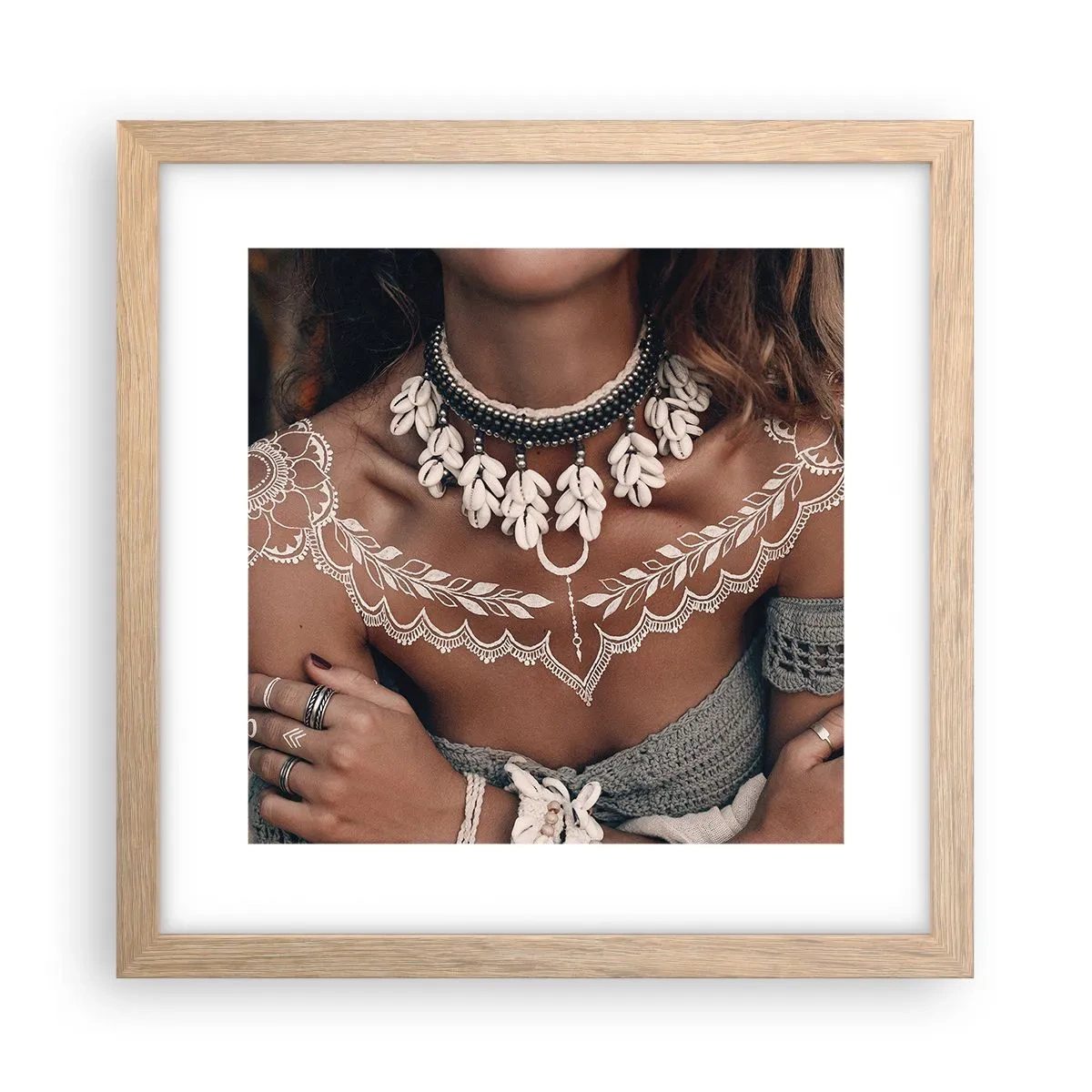 Affisch i ram av ljusek - Kvinnlighetens talismaner, ritualer - 30x30 cm