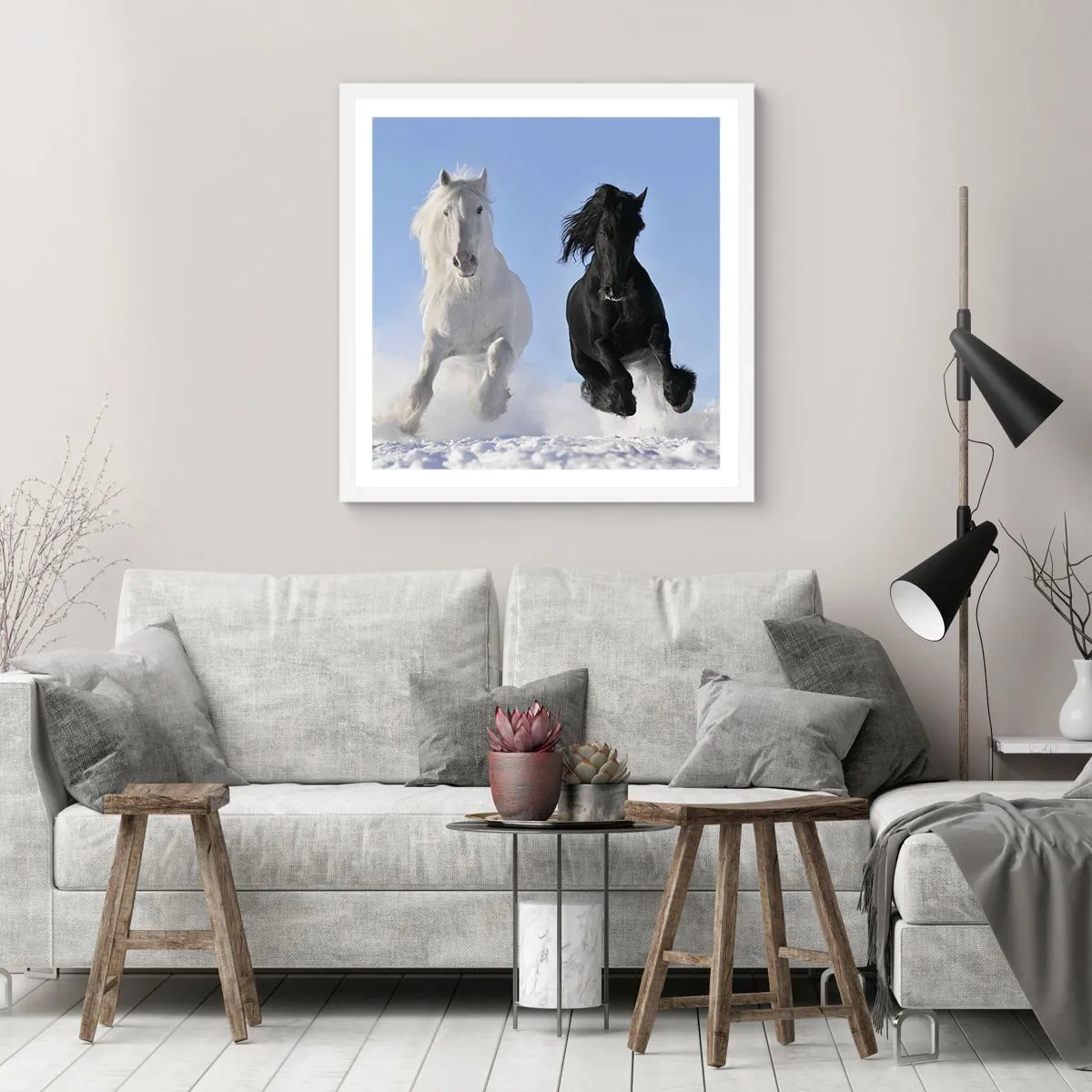 Affisch i vit ram - Svart-vit galopp - 30x30 cm