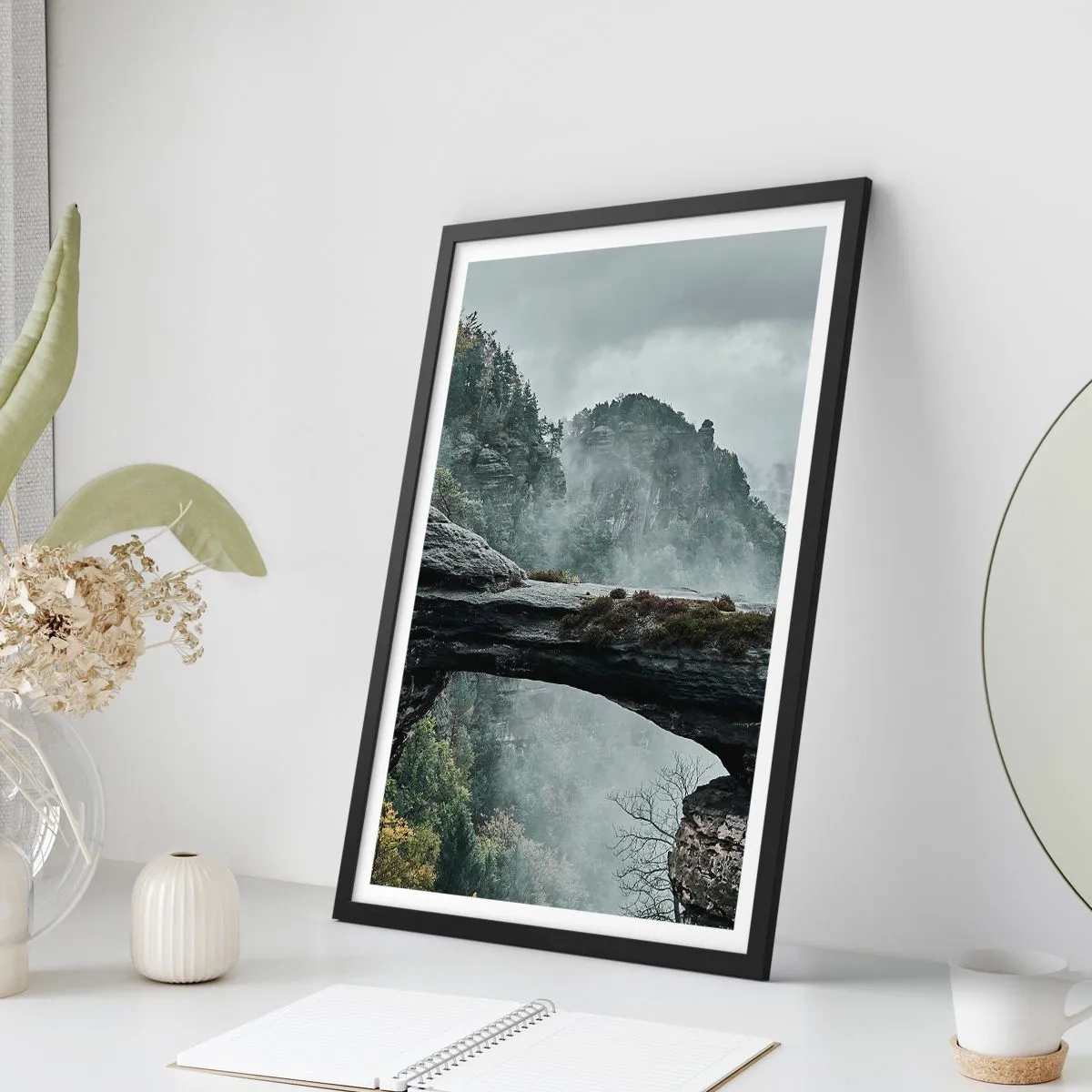 Affisch i svart ram - Äventyret är på väg att börja - 61x91 cm