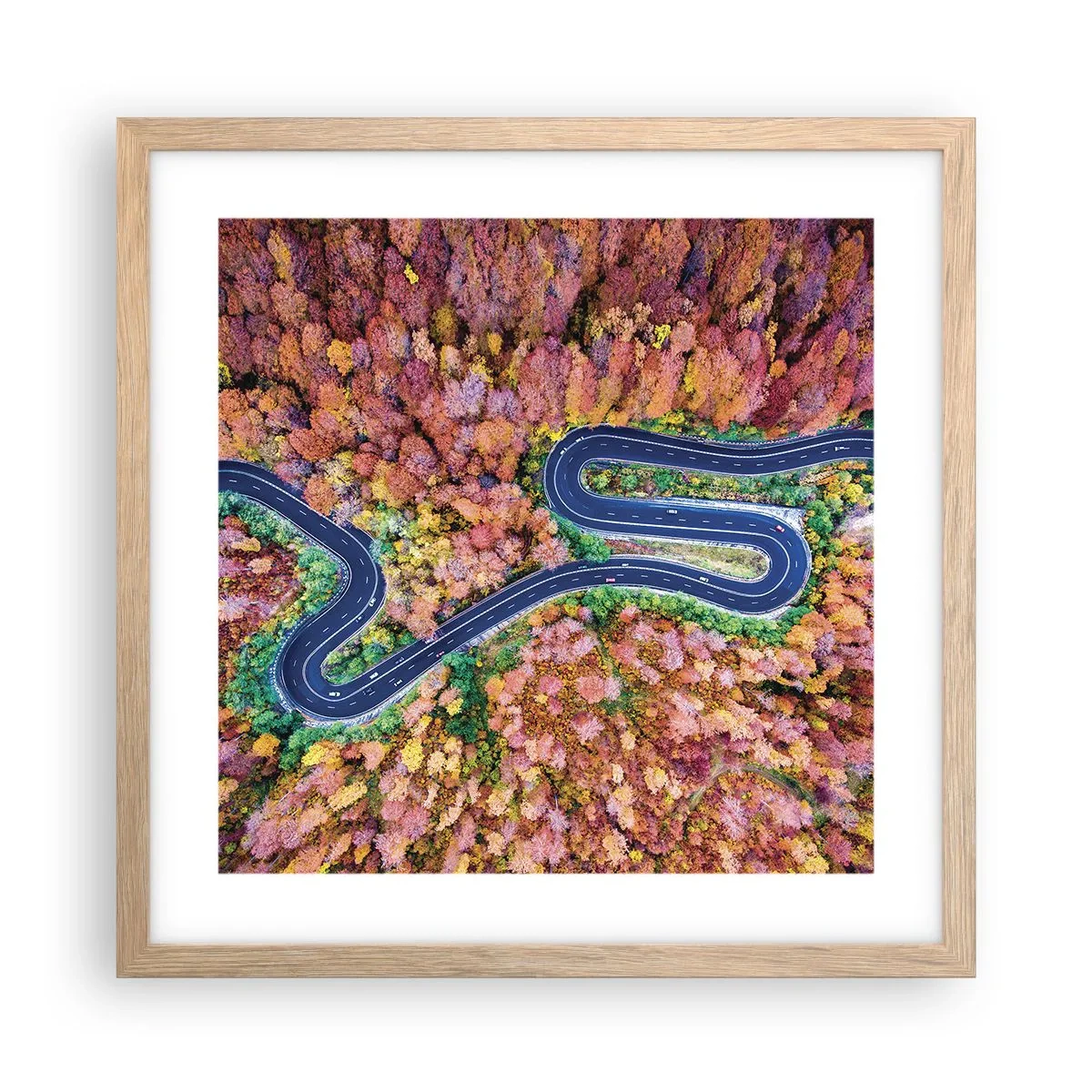 Affisch i ram av ljusek - Slingrande väg genom skogen - 40x40 cm