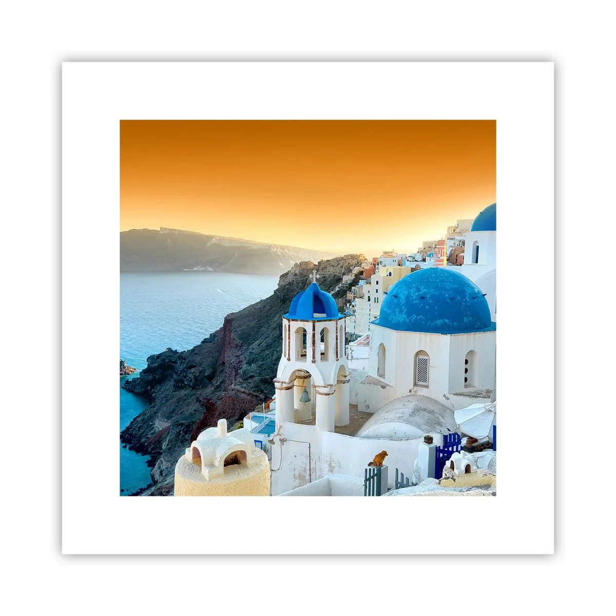 Affisch - Santorini - inbäddat i berg - 30x30 cm