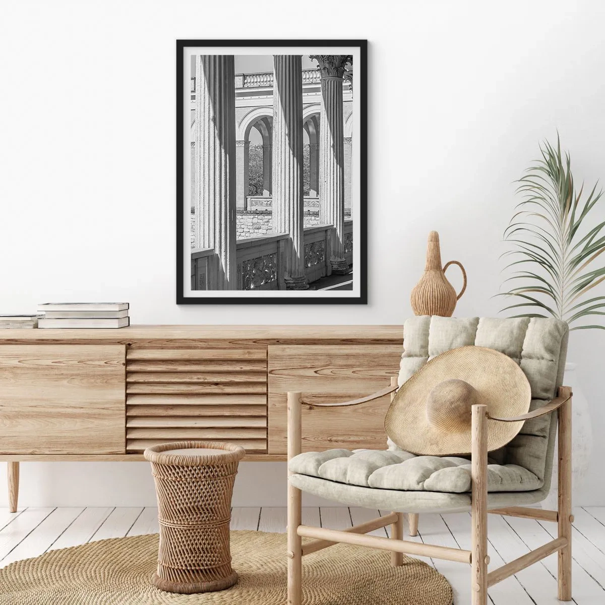 Affisch i svart ram - Solig arkad - 70x100 cm