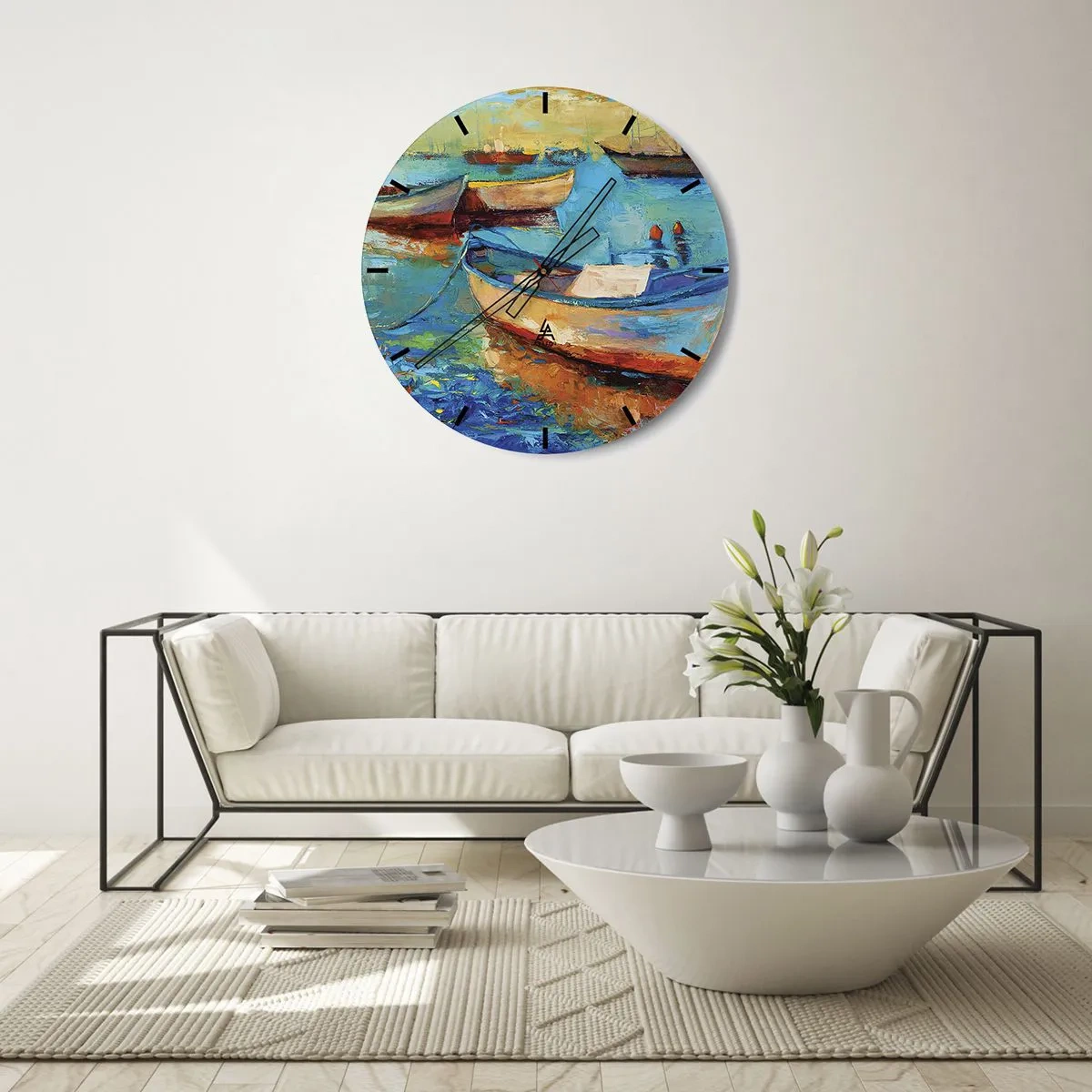 Väggklocka - Klocka på glas - Färgglada båtar på lugnt vatten - 30x30cm - I en sydlig vik - Modern väggdekoration för vardagsrum, kök och sovrum ARTTOR