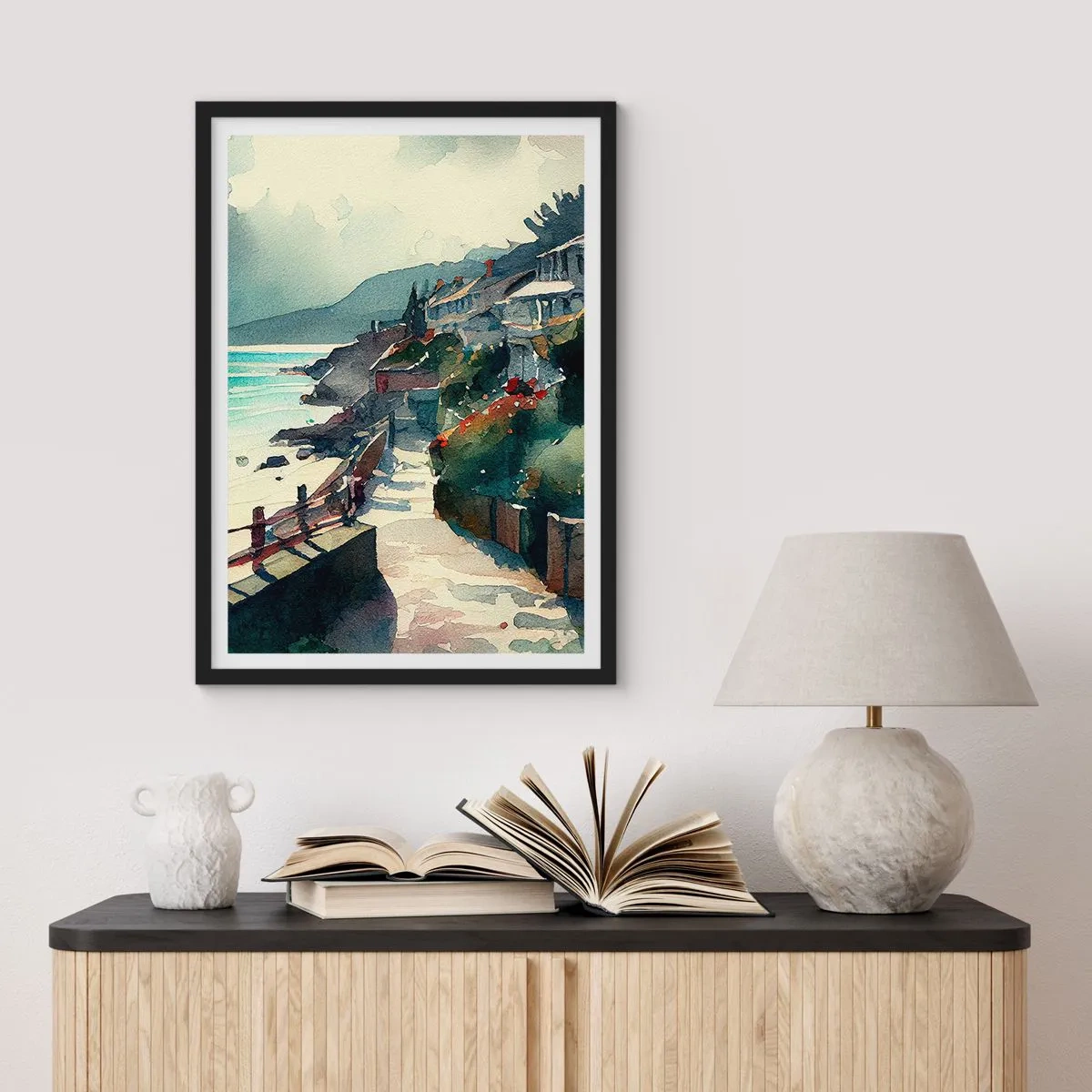 Affisch i svart ram - En pittoresk strandstig i akvarellstil - 50x70cm - Medelhavsstad - Modern väggdekoration för vardagsrum och sovrum ARTTOR