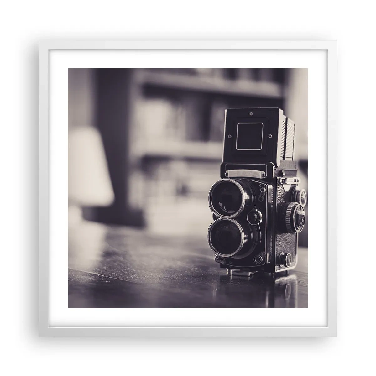 Affisch i vit ram - Ett gammalt fotografis magi - 50x50 cm