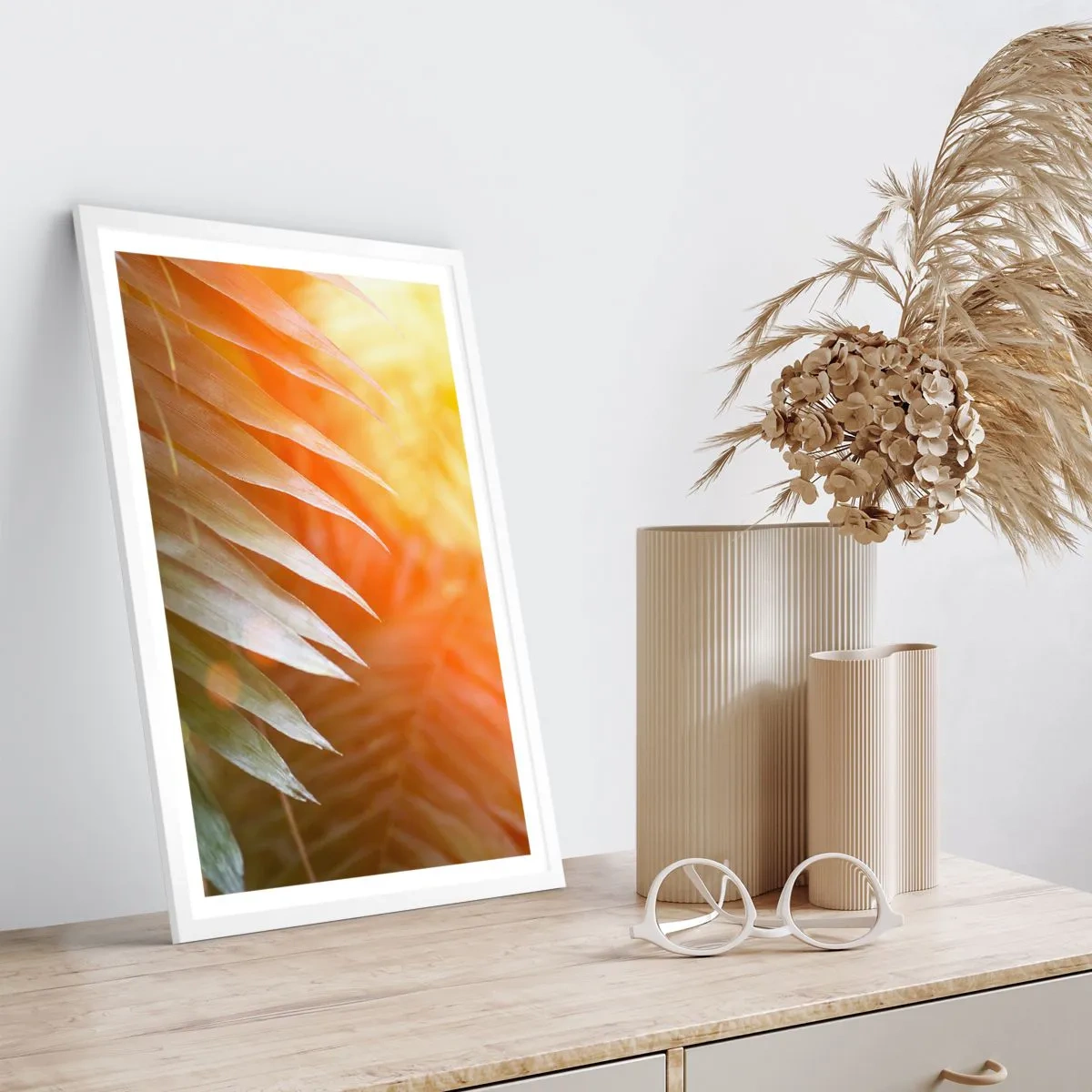 Affisch i vit ram - En morgon i djungeln - 70x100 cm