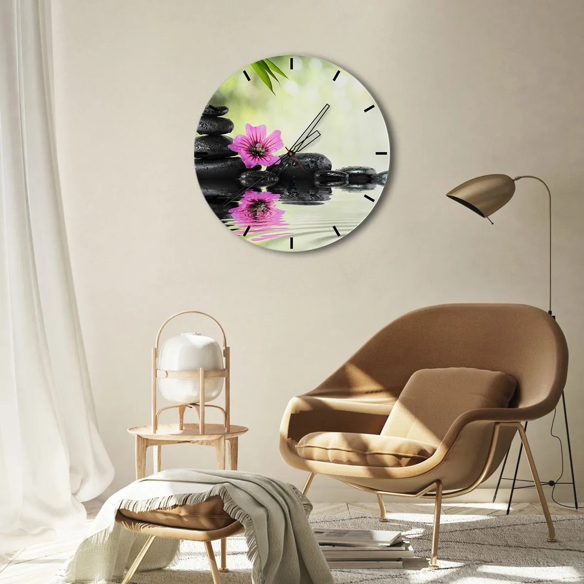 Väggklocka - Klocka på glas - Zenstenar med en rosa blomma mot en naturlig bakgrund - 30x30cm - Tid för själen - Modern väggdekoration för vardagsrum, kök och sovrum ARTTOR