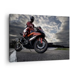 Canvastavla - Bild på duk - En motorcyklist på en sportmotorcykel mot en molnig himmel - 70x50cm - Mörk ryttare - Modern väggdekoration för vardagsrum och sovrum ARTTOR